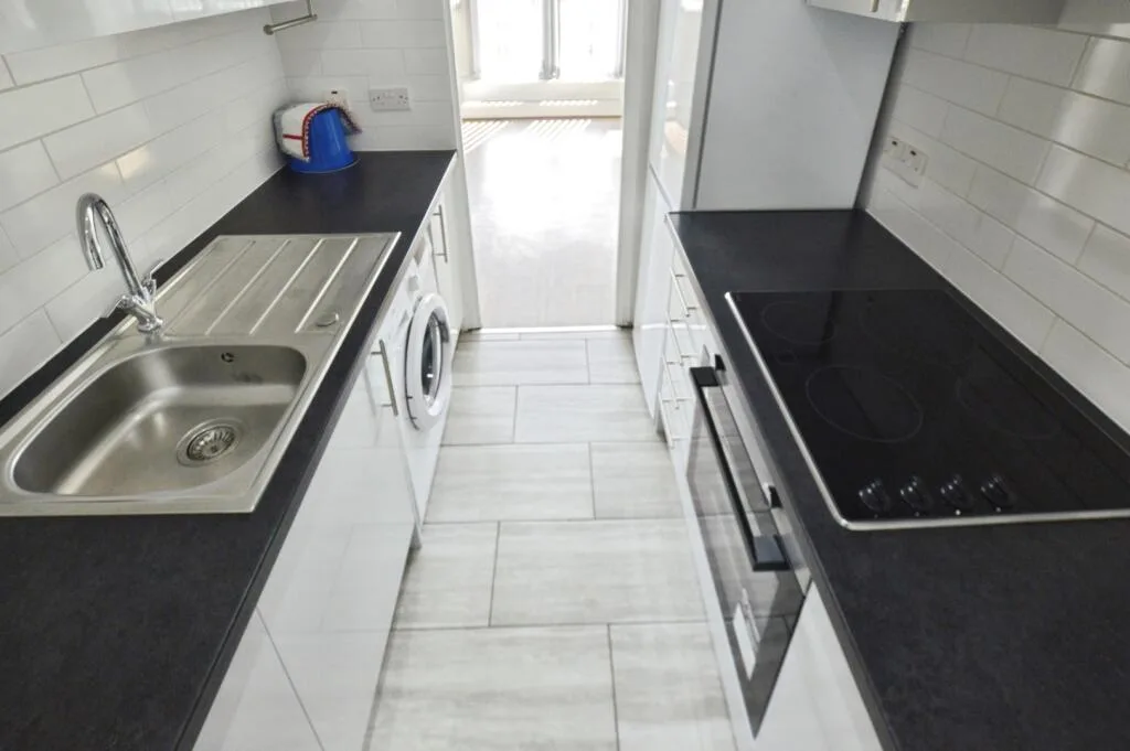 2 bedroom house for rent