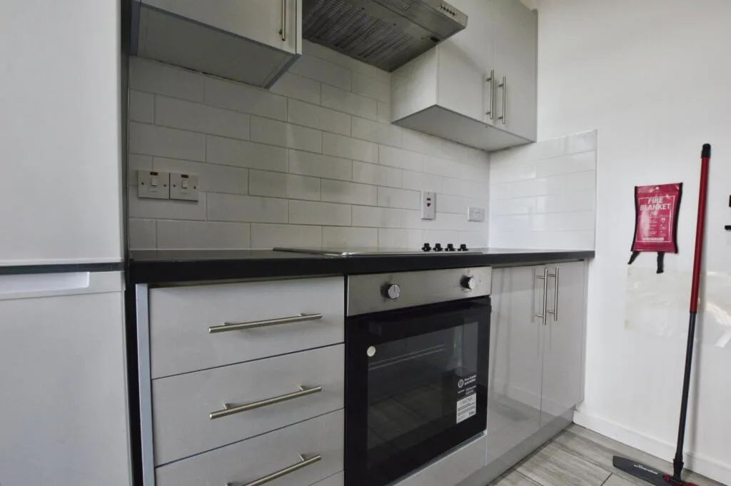 2 bedroom house for rent