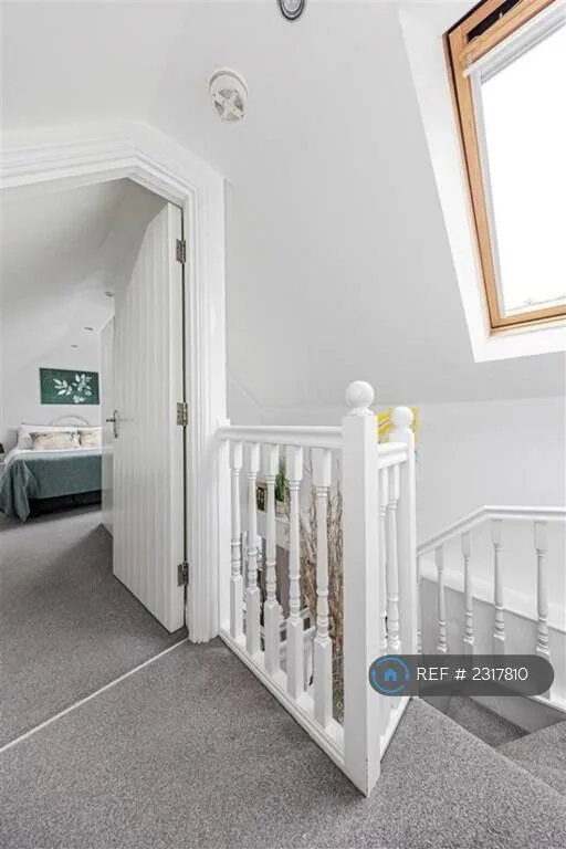 2 bedroom semi-detached house for rent