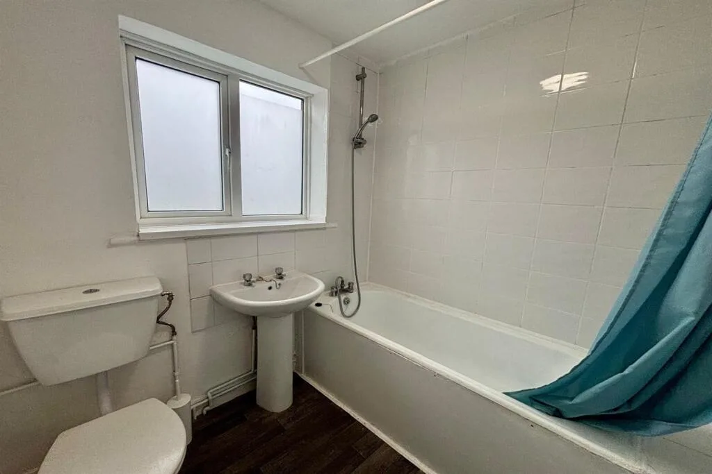 4 bedroom house for rent