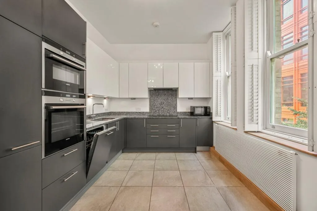 3 bedroom flat for rent