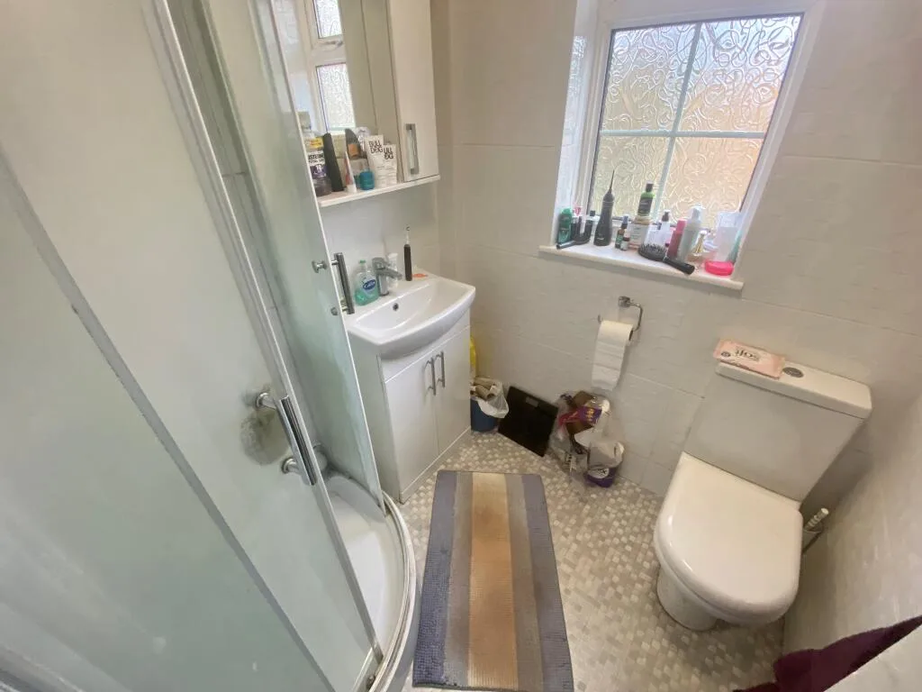 2 bedroom bungalow for rent