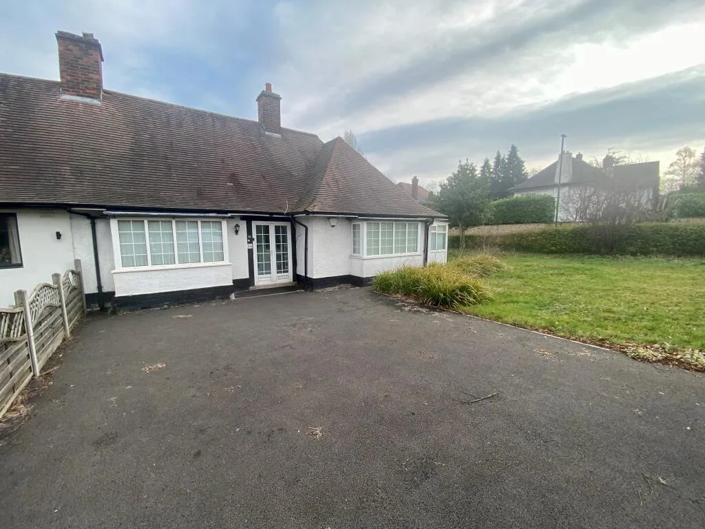 2 bedroom bungalow for rent