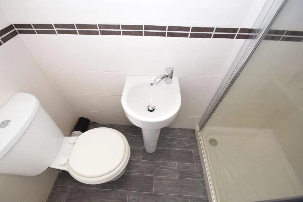 4 bedroom terraced house for rent