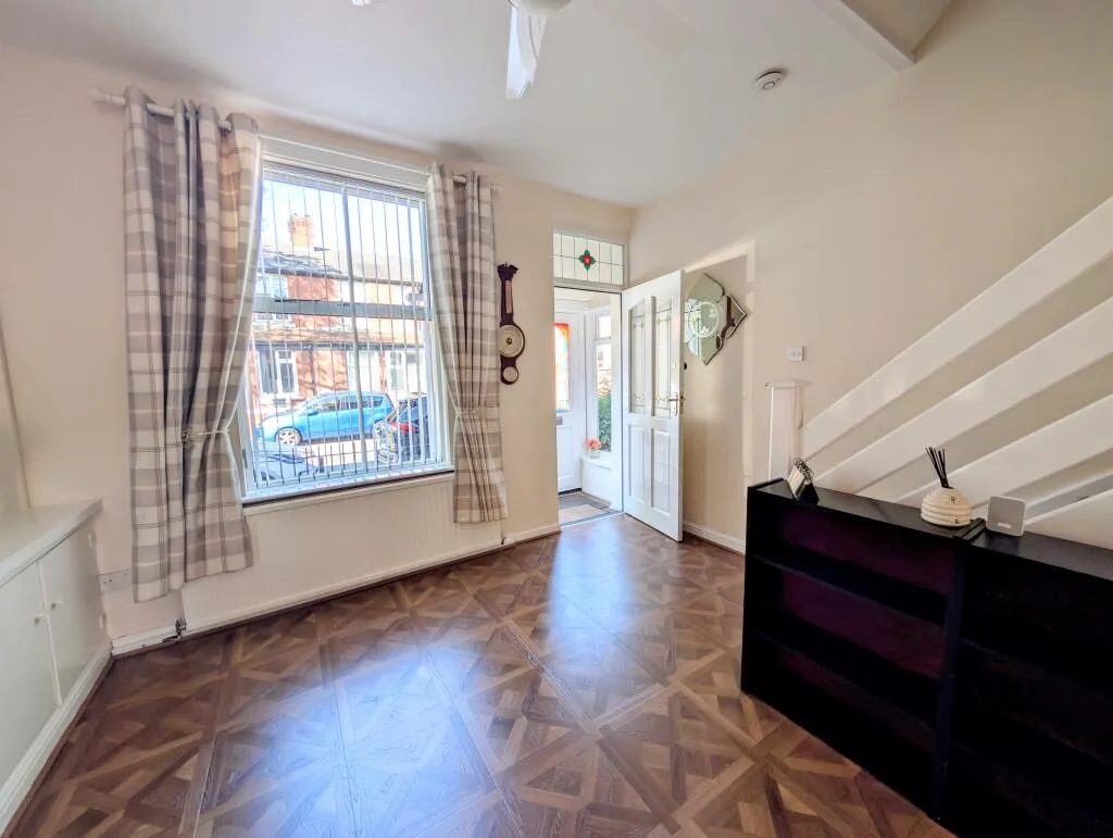 2 bedroom house for rent