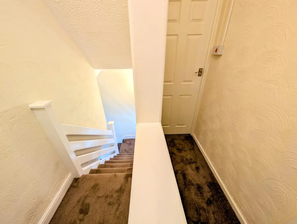 2 bedroom house for rent