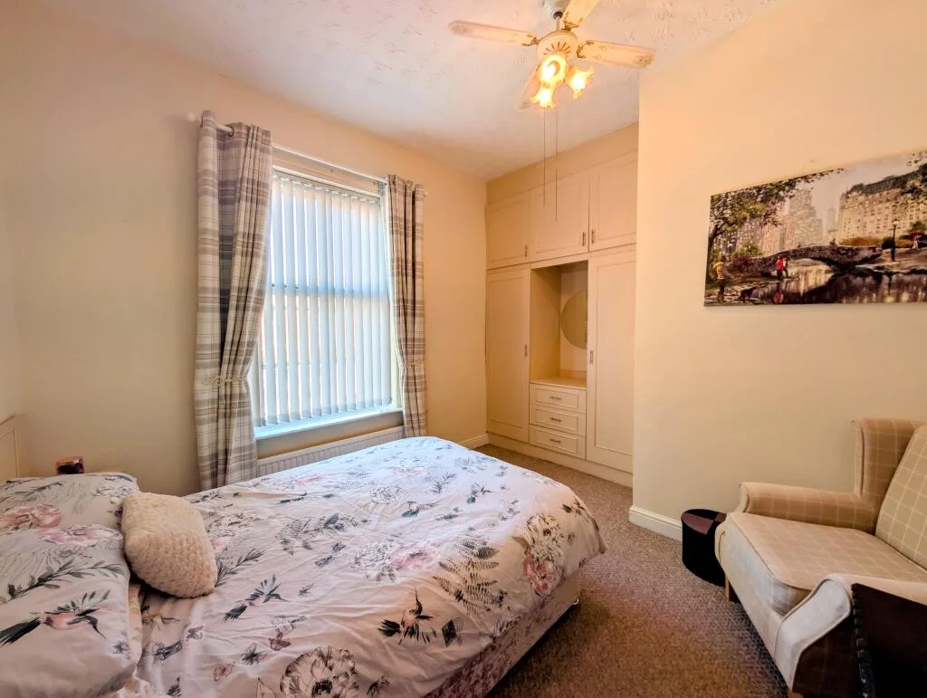 2 bedroom house for rent