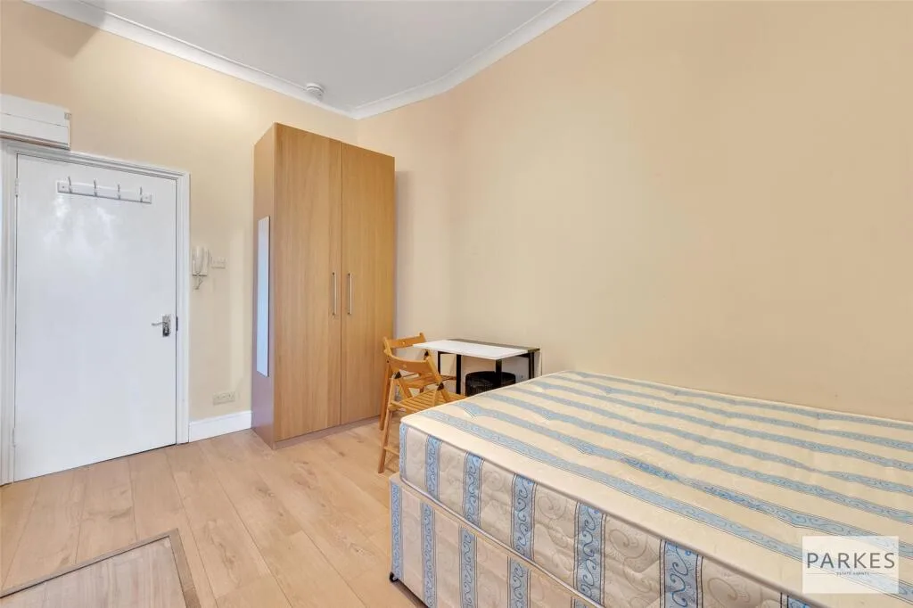 Studio apartment for rent