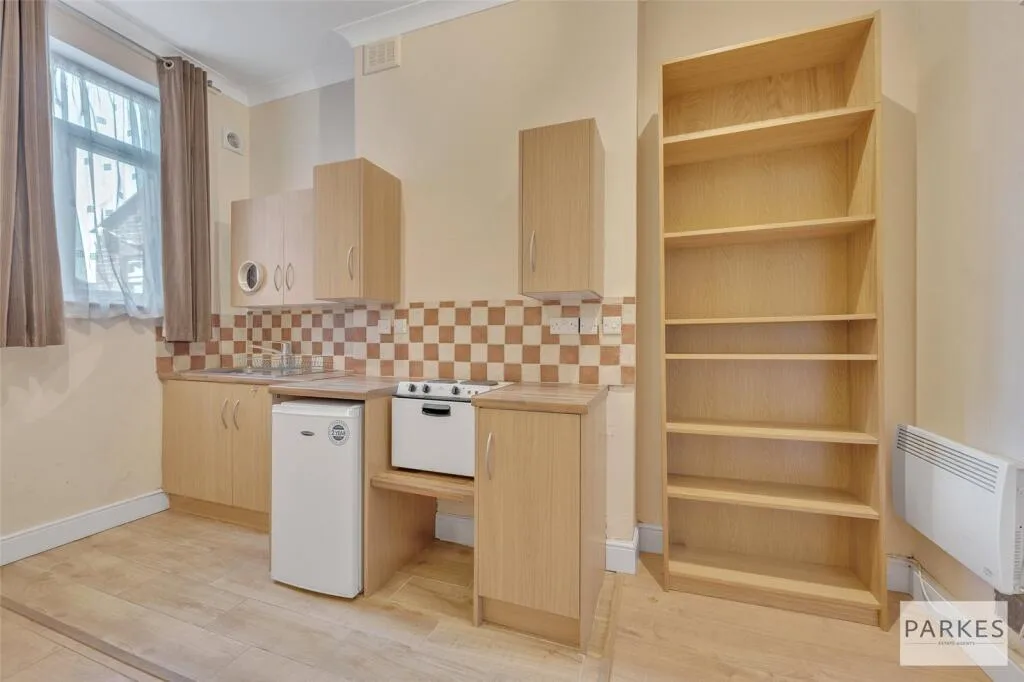 Studio apartment for rent