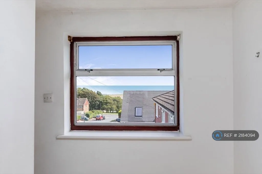 2 bedroom detached house for rent