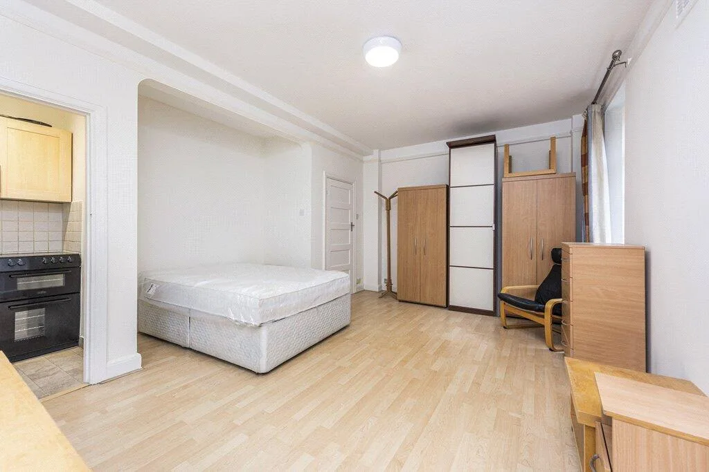 Studio apartment for rent
