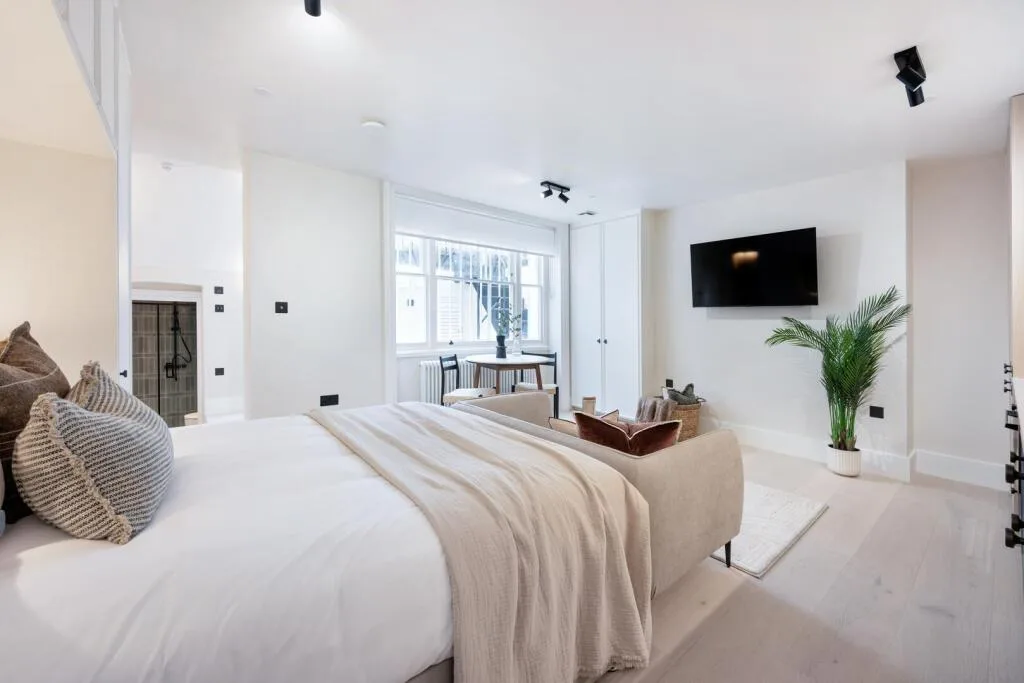 Studio flat for rent