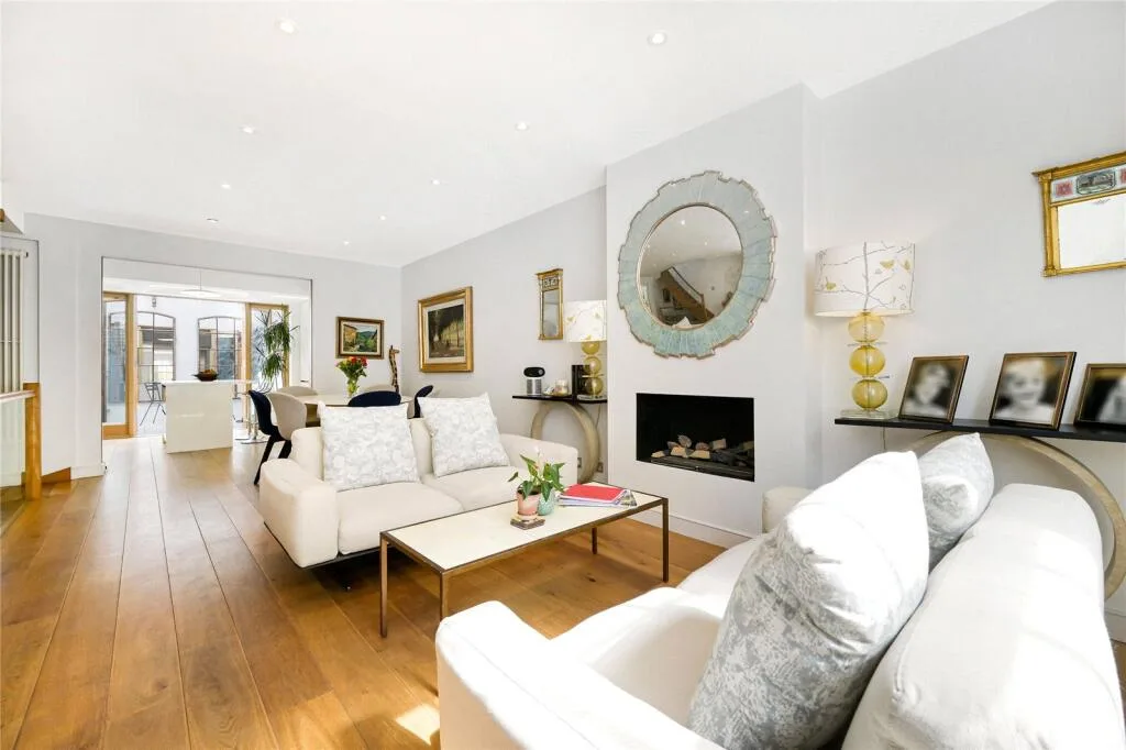 4 bedroom terraced house for rent