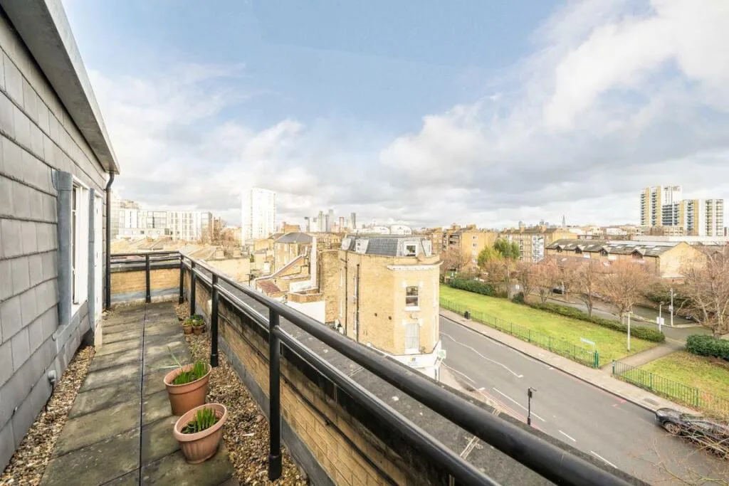3 bedroom flat for rent