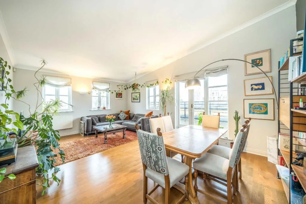 3 bedroom flat for rent