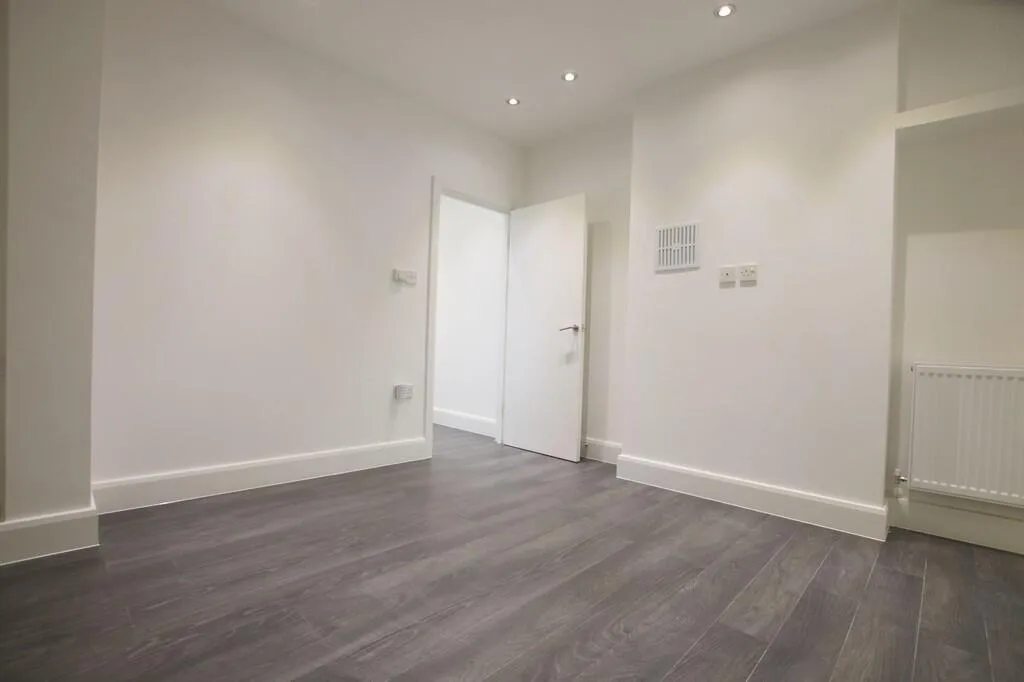 2 bedroom ground floor flat for rent