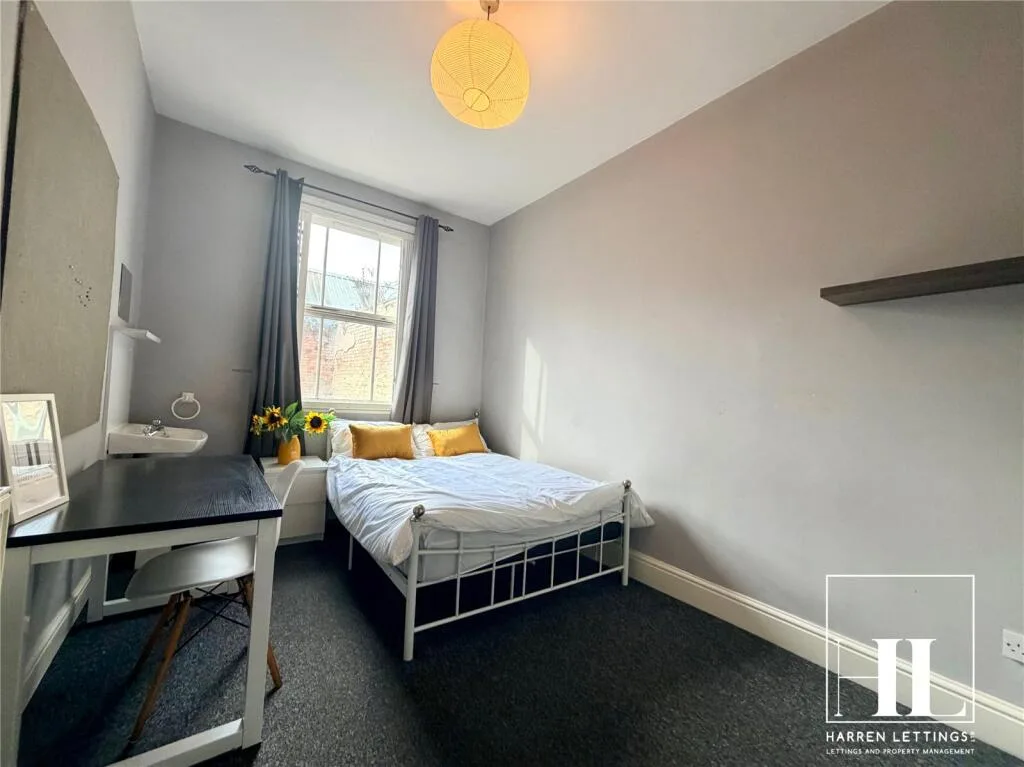 4 bedroom apartment for rent
