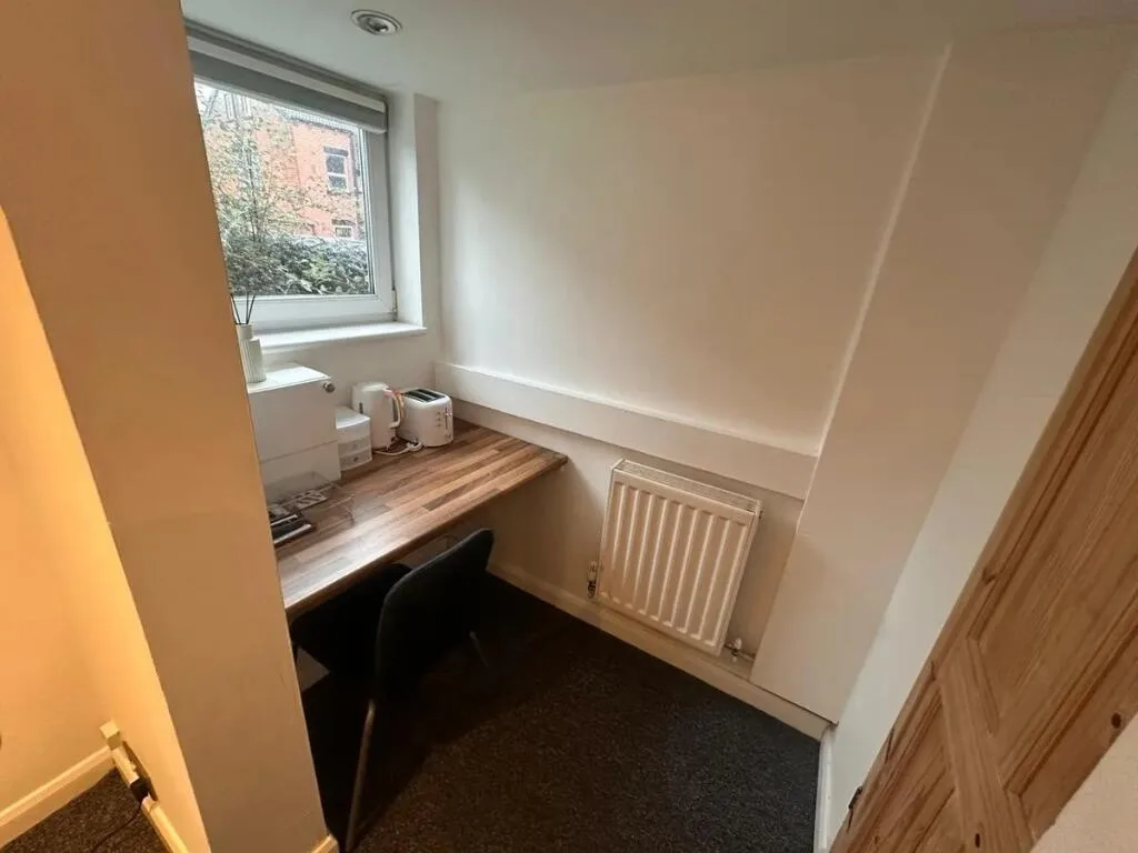 3 bedroom end of terrace house for rent