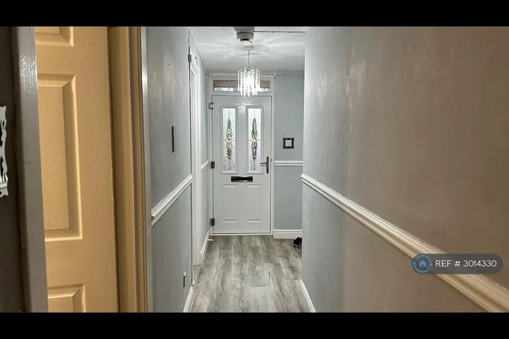 3 bedroom maisonette for rent