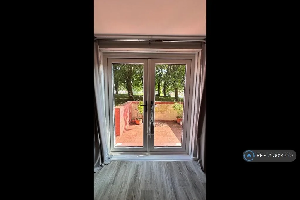 3 bedroom maisonette for rent