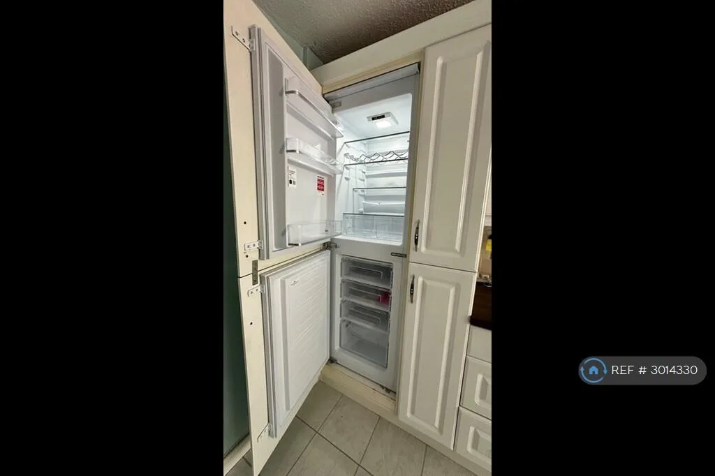 3 bedroom maisonette for rent