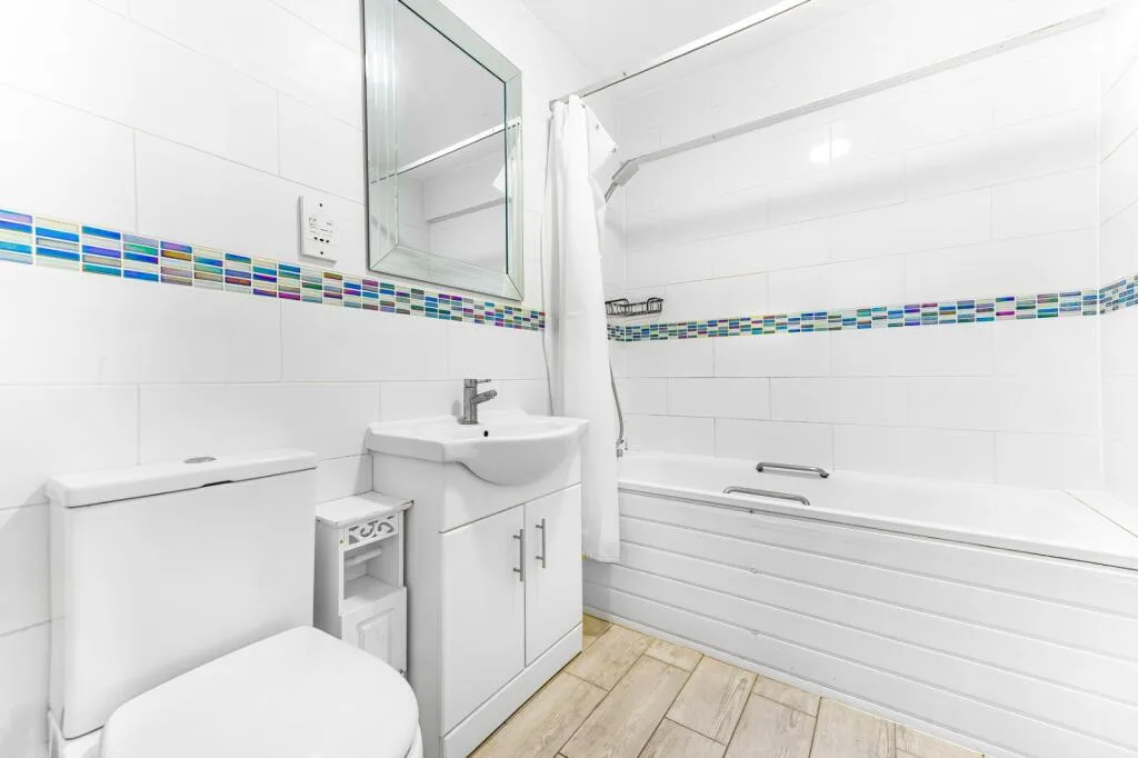 4 bedroom flat for rent
