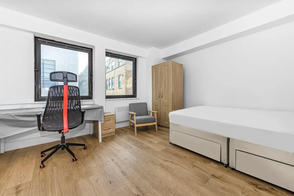 4 bedroom flat for rent