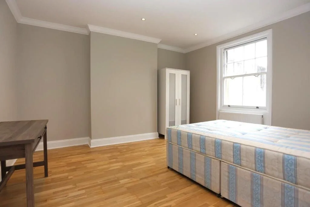 5 bedroom maisonette for rent