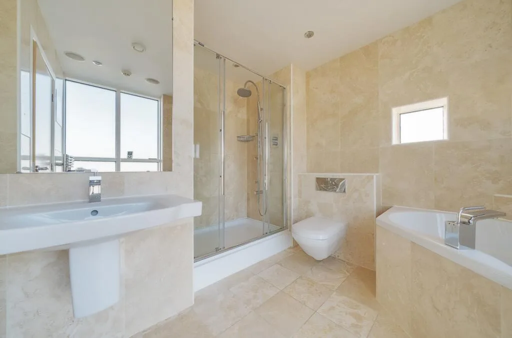 2 bedroom penthouse for rent
