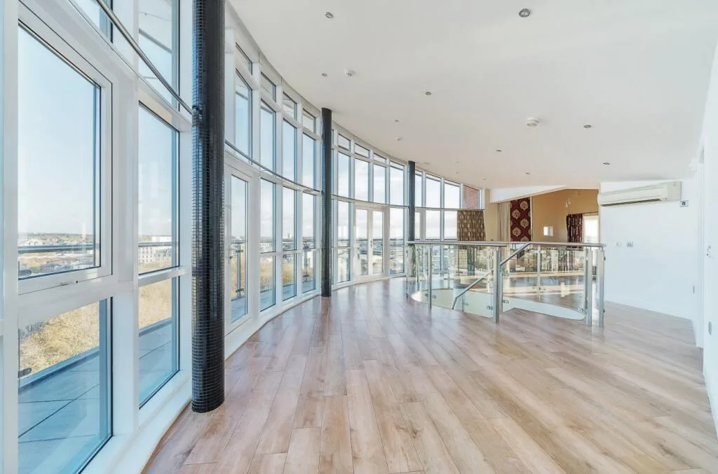 2 bedroom penthouse for rent