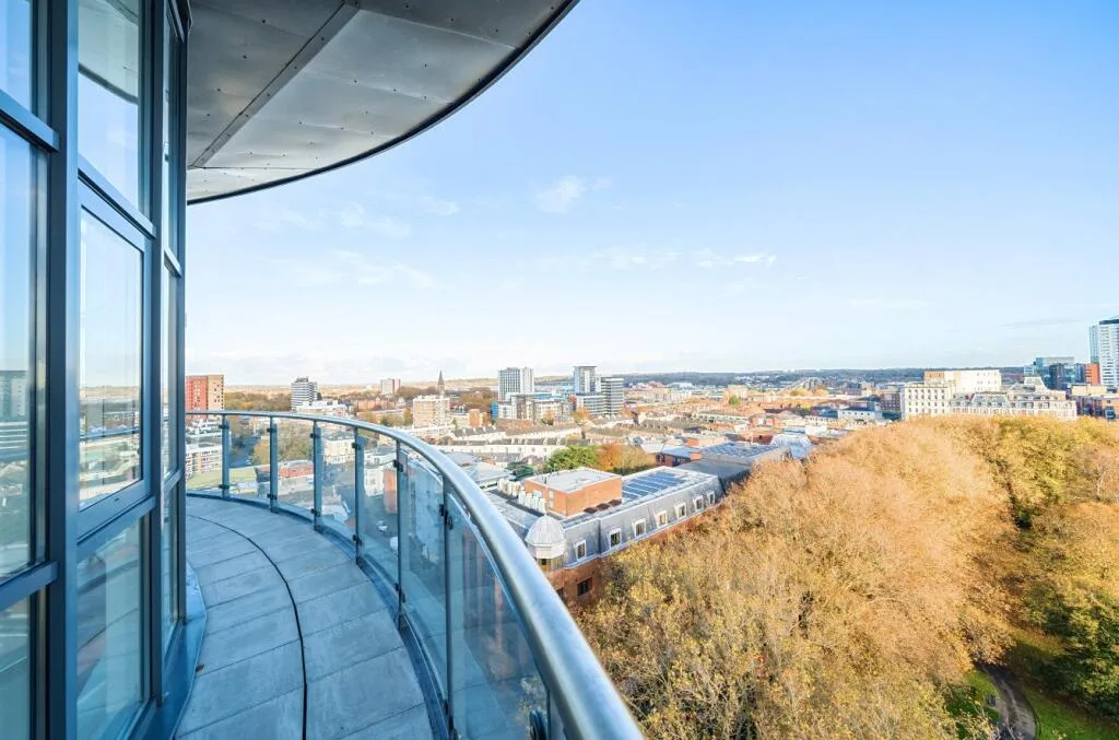 2 bedroom penthouse for rent