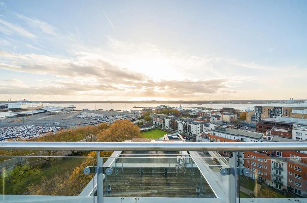 2 bedroom penthouse for rent