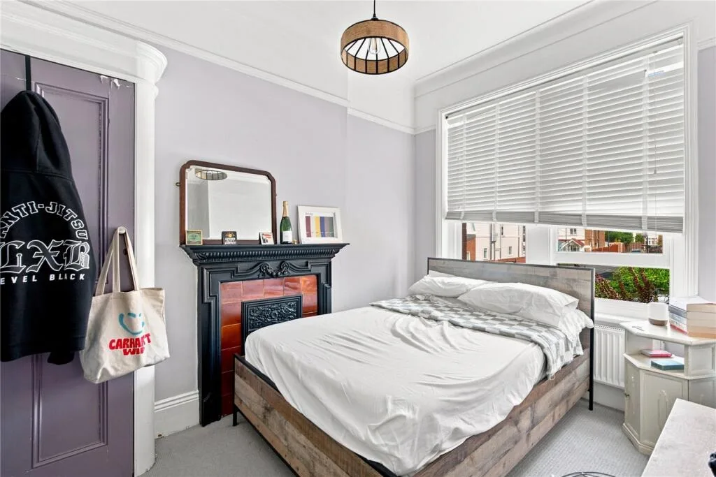 4 bedroom semi-detached house for rent