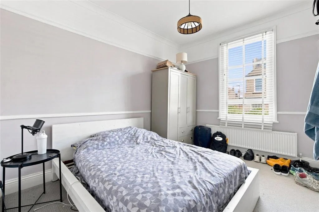 4 bedroom semi-detached house for rent