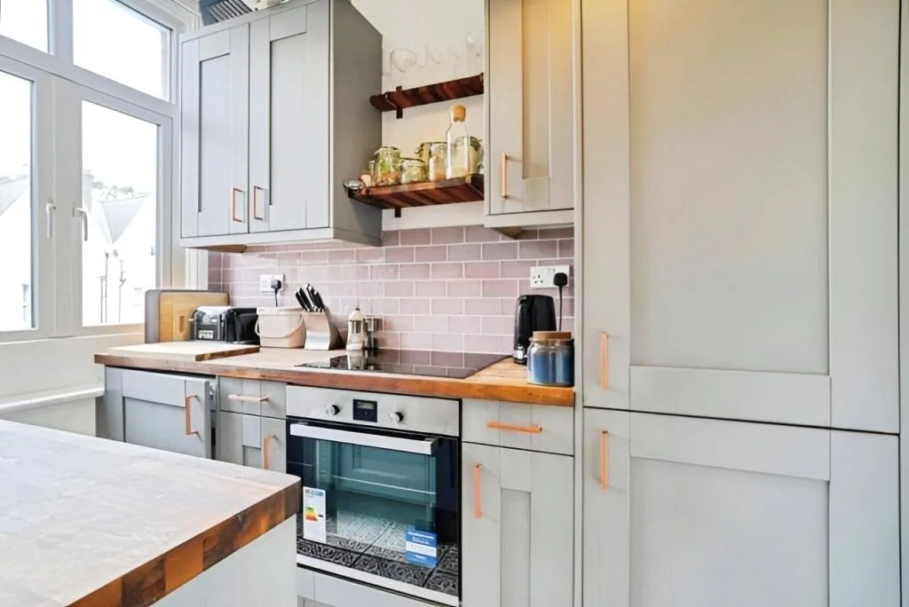 3 bedroom apartment for rent