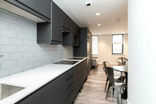 4 bedroom flat for rent