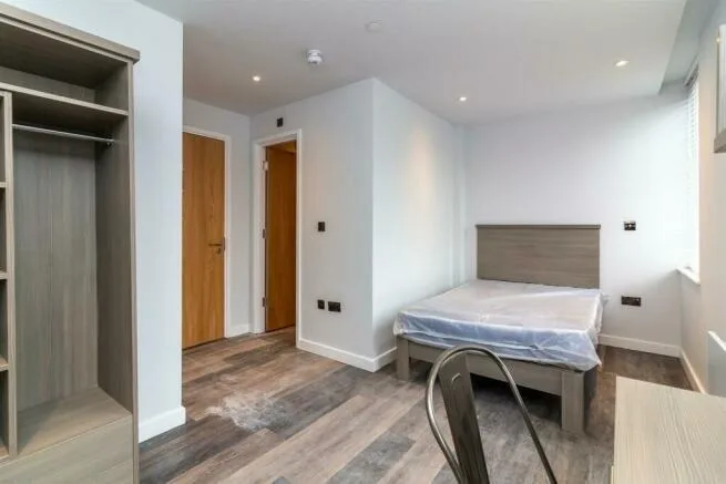 4 bedroom flat for rent