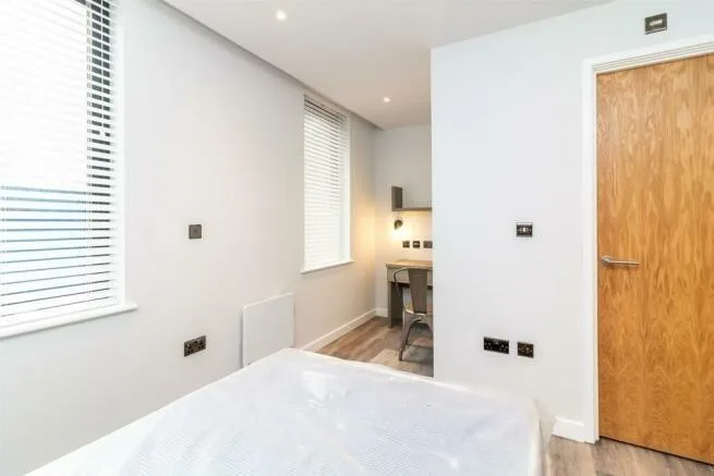 4 bedroom flat for rent