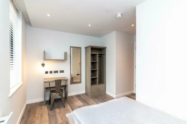 4 bedroom flat for rent