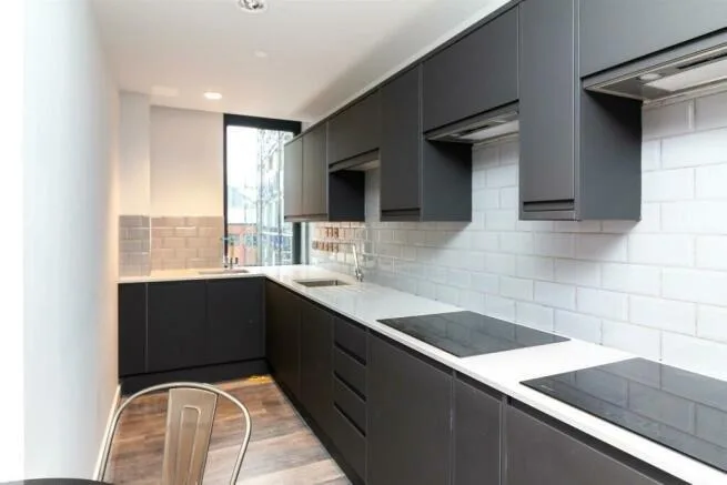 4 bedroom flat for rent
