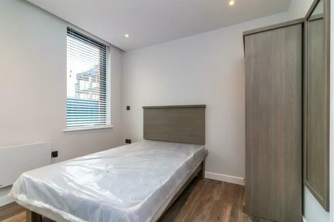 4 bedroom flat for rent