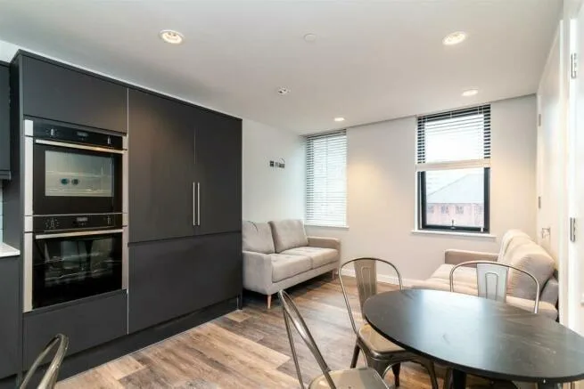 4 bedroom flat for rent