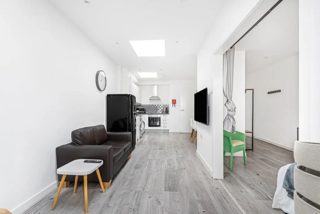 1 bedroom apartment for rent