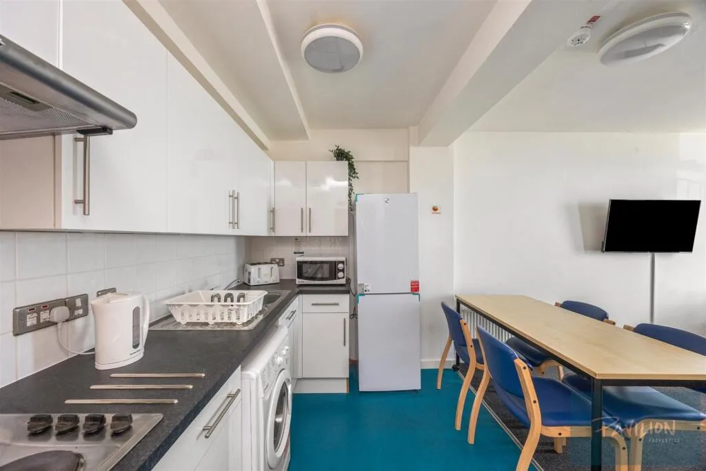 1 bedroom private hall for rent