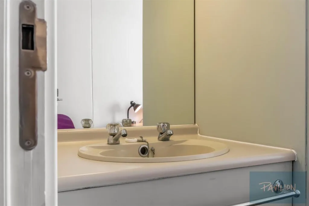 1 bedroom private hall for rent