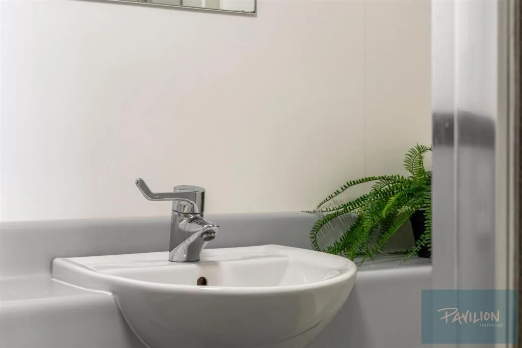 1 bedroom private hall for rent