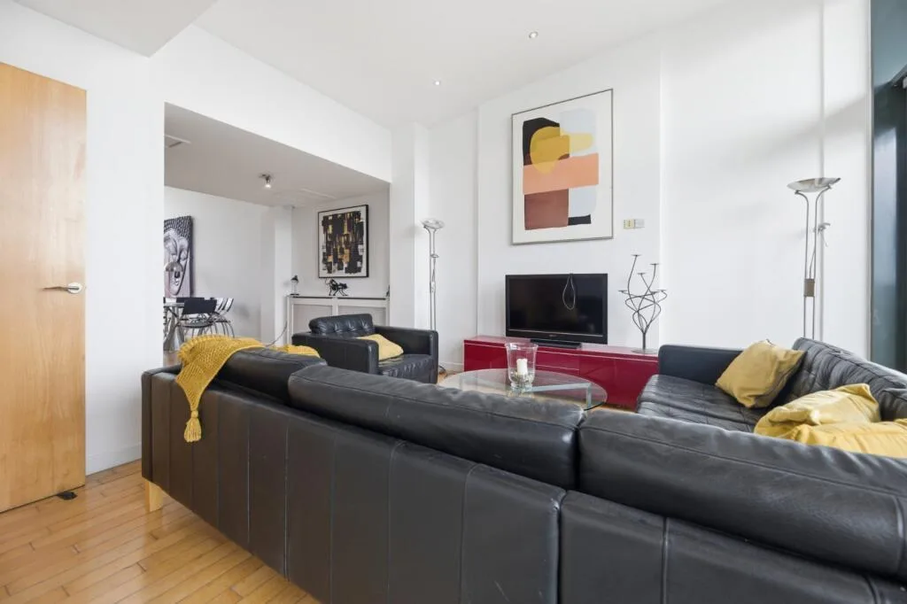 3 bedroom flat for rent
