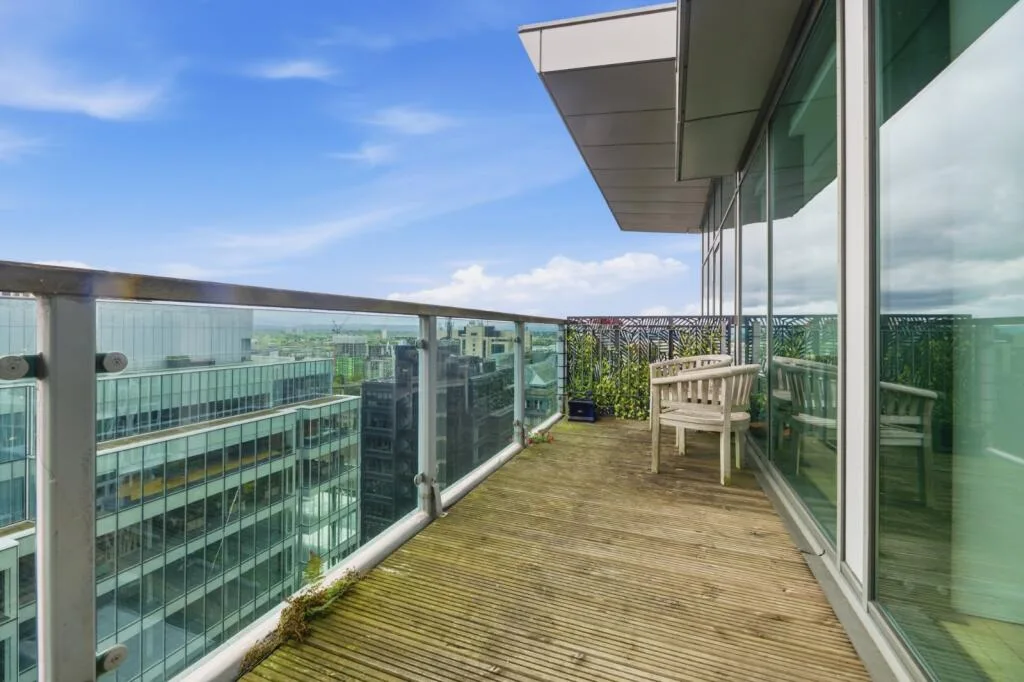 3 bedroom flat for rent