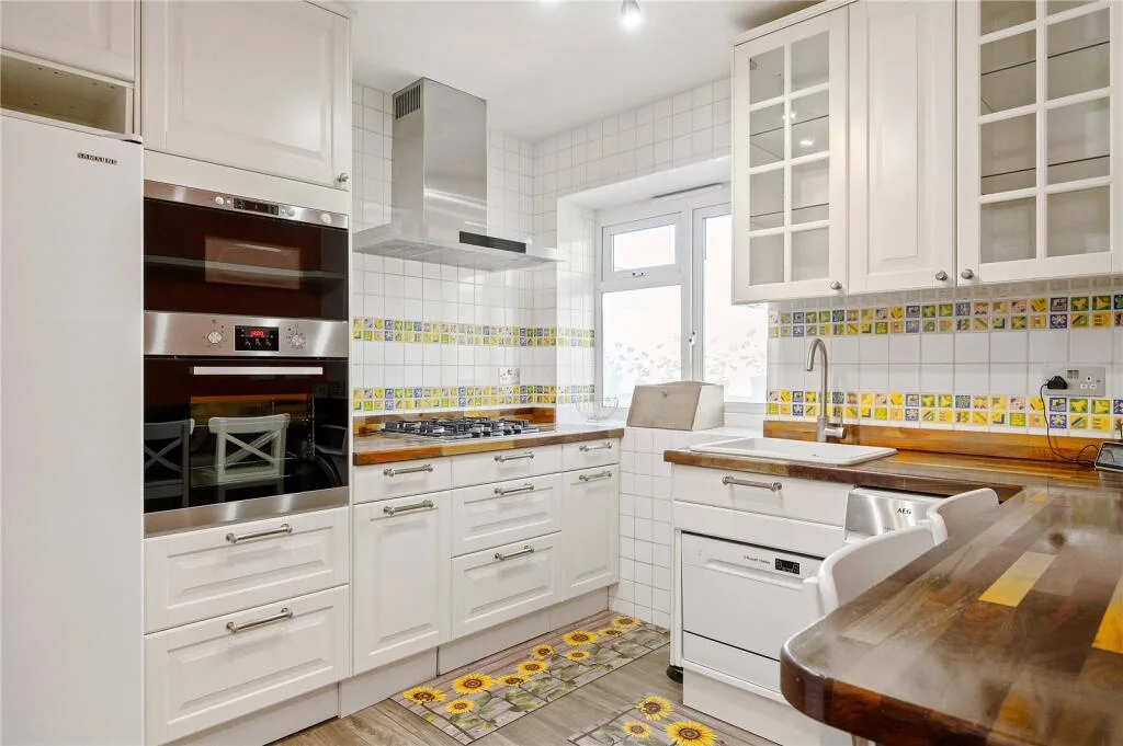 2 bedroom duplex for rent