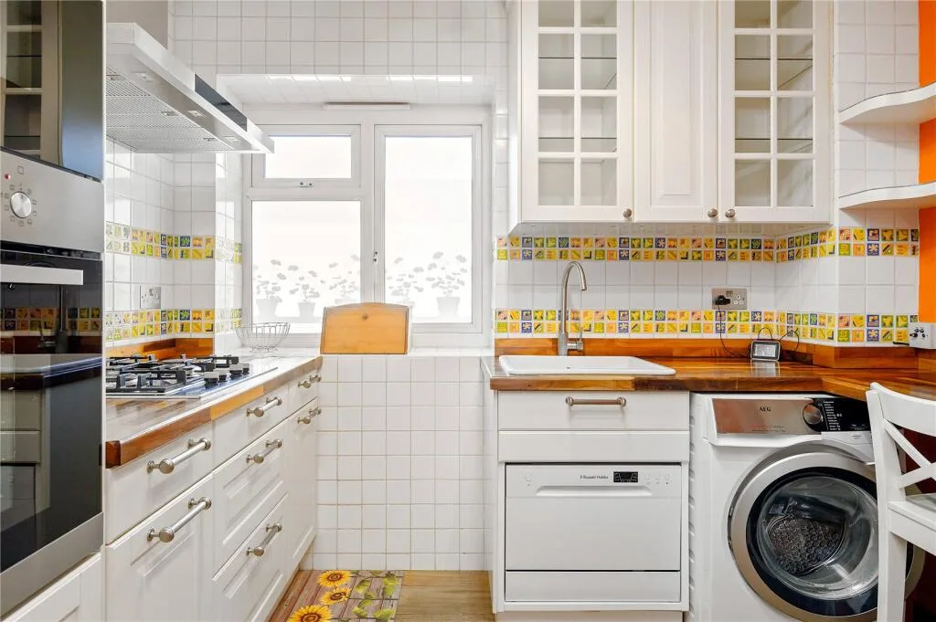 2 bedroom duplex for rent